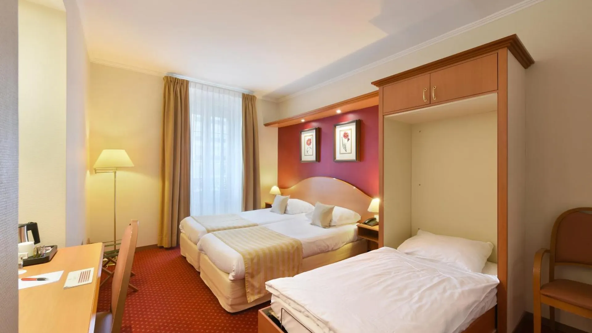 Hotel International & Terminus Cenevre 3*,
