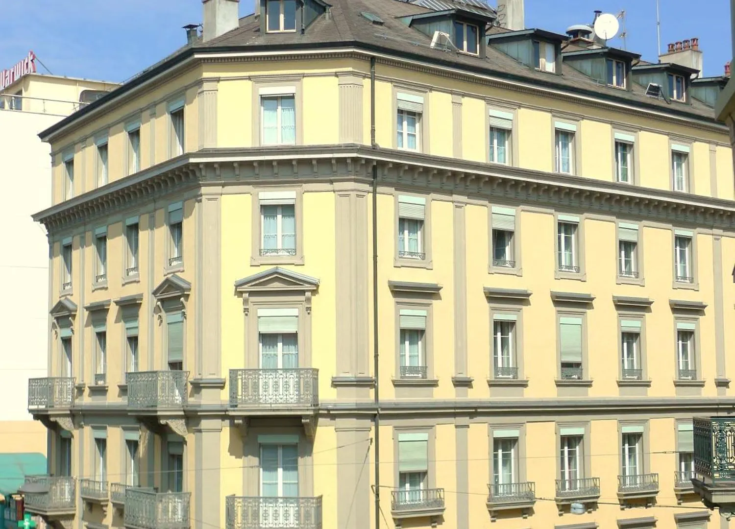 Hotel International & Terminus Cenevre 3*,